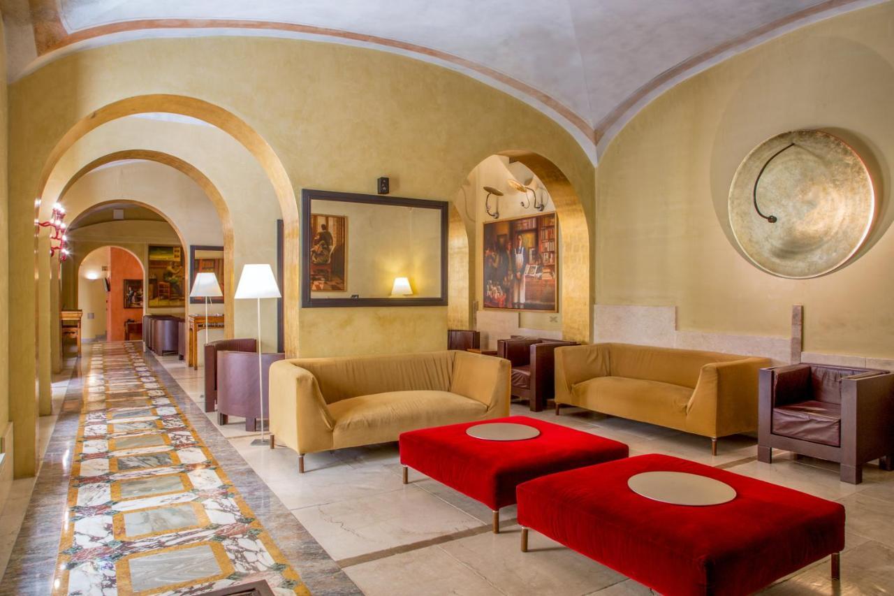 Una Hotels Empire Roma Exterior photo